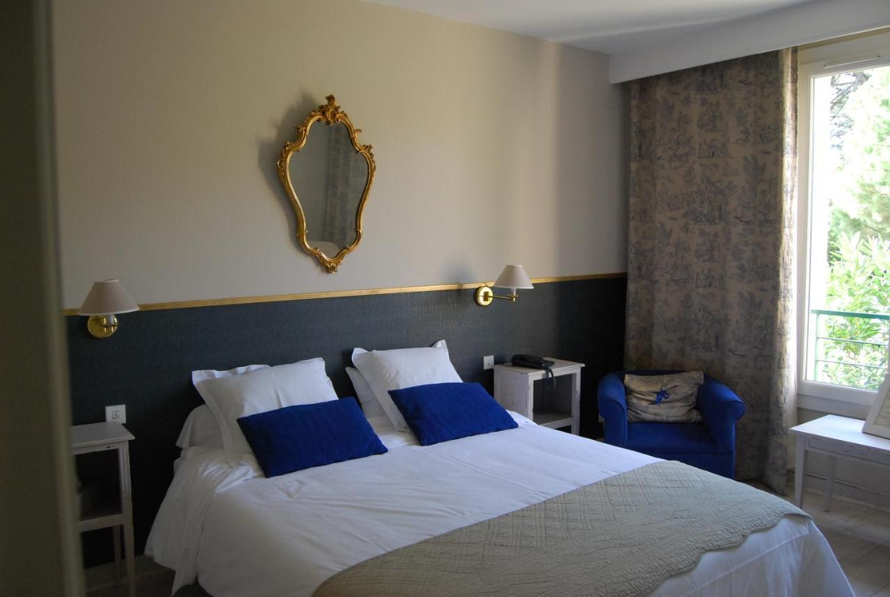 Logis Hotel Restaurant Les Aubuns Caissargues Kamer foto