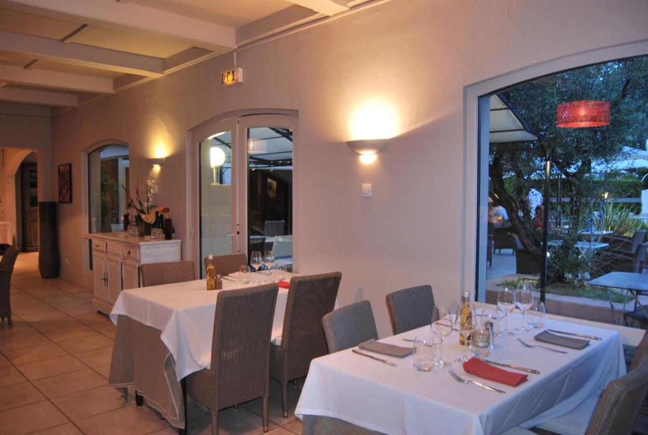 Logis Hotel Restaurant Les Aubuns Caissargues Buitenkant foto
