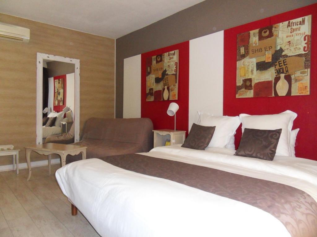Logis Hotel Restaurant Les Aubuns Caissargues Buitenkant foto