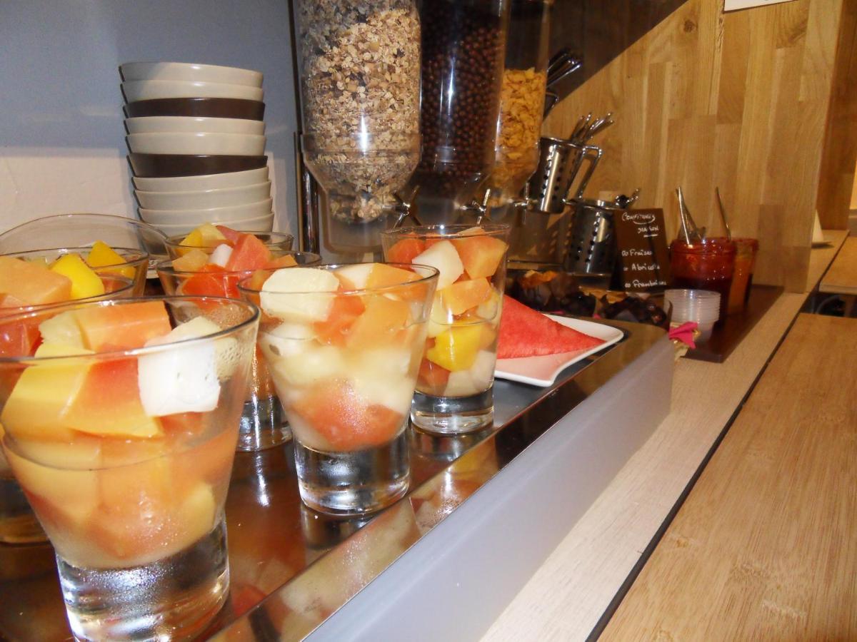 Logis Hotel Restaurant Les Aubuns Caissargues Buitenkant foto